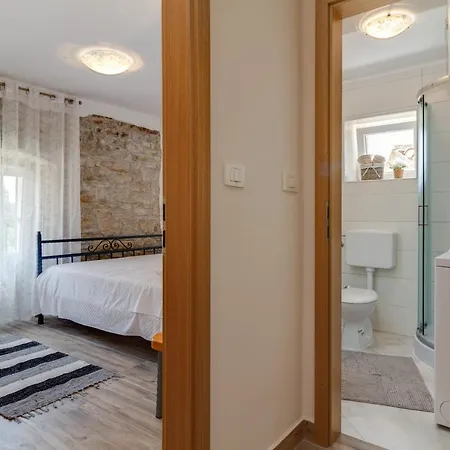 Zoro With A Lovely Garden And A Private Pool In The Middle Of Istria Villa