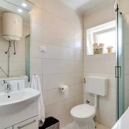 Zoro With A Lovely Garden And A Private Pool In The Middle Of Istria Villa *