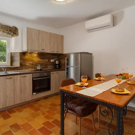 Villa Zoro With A Lovely Garden And A Private Pool In The Middle Of Istria Pazin